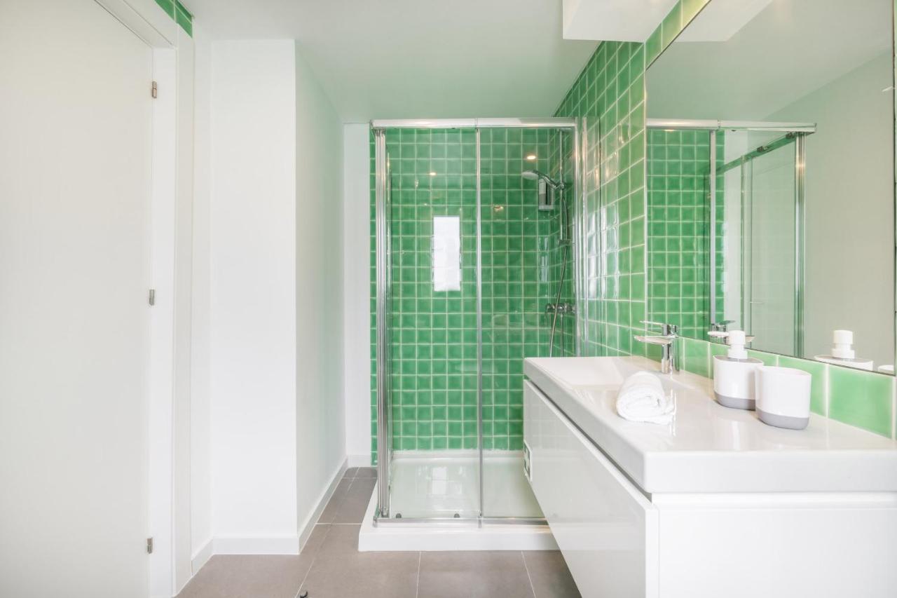Olala Lisbon Oriente Suites A מראה חיצוני תמונה